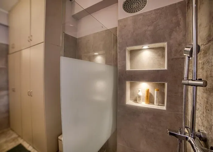 דירה Helena Aparment *
